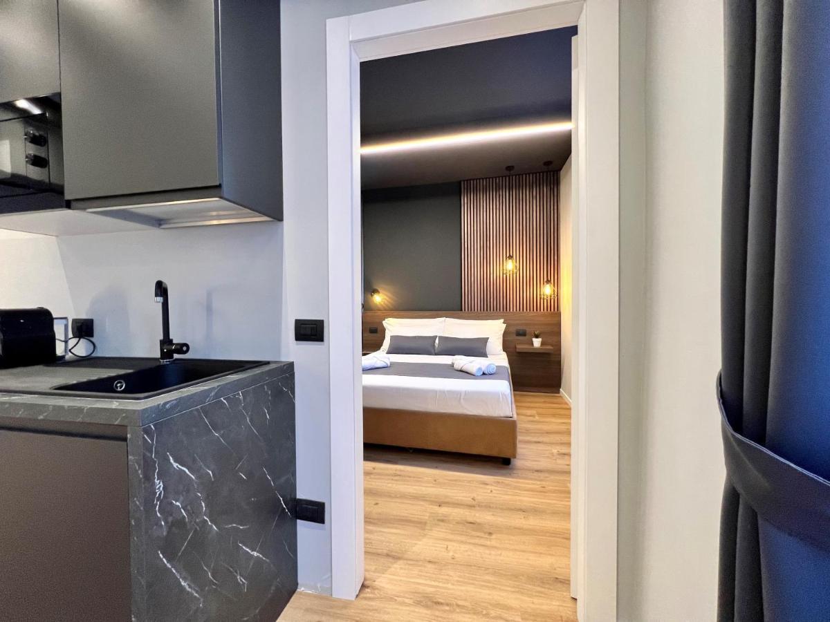 Prestige Duomo Apartment - Lake Como Eksteriør bilde