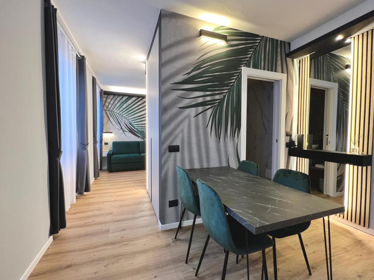 Prestige Duomo Apartment - Lake Como Eksteriør bilde