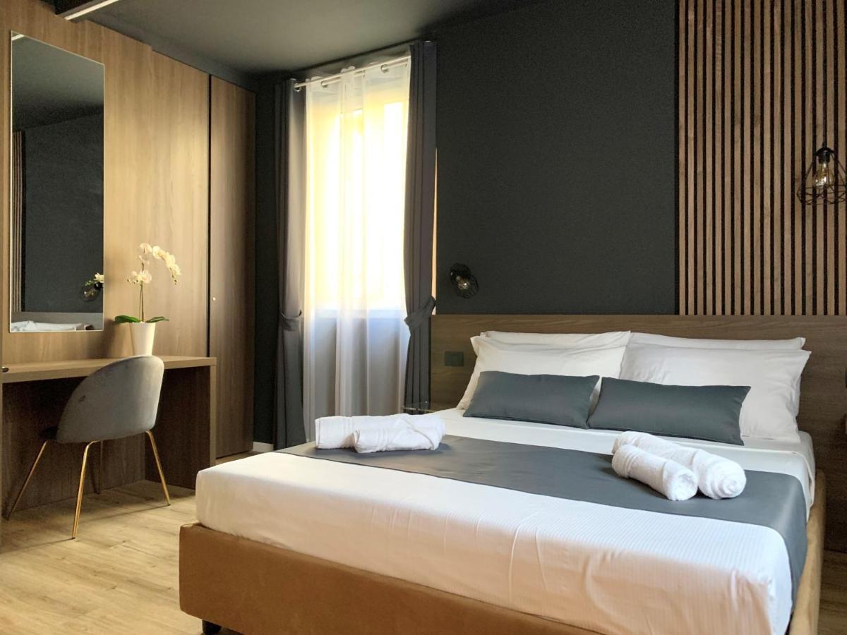 Prestige Duomo Apartment - Lake Como Eksteriør bilde